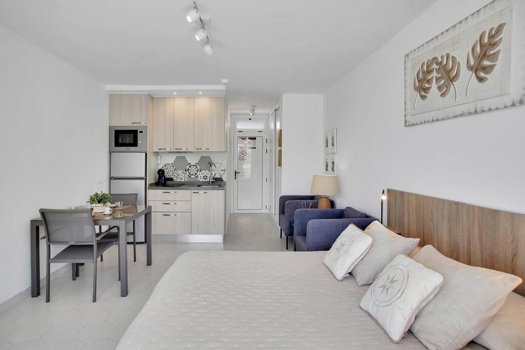 Alexander Apartment Playa De Las Americas 外观 照片